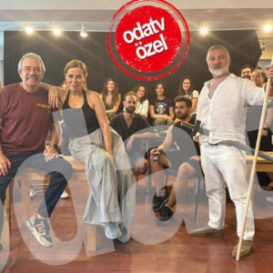 sanat dunyasi bu oyunu bekliyor ozkok duyunca telefona sarildi 4KLixCFP