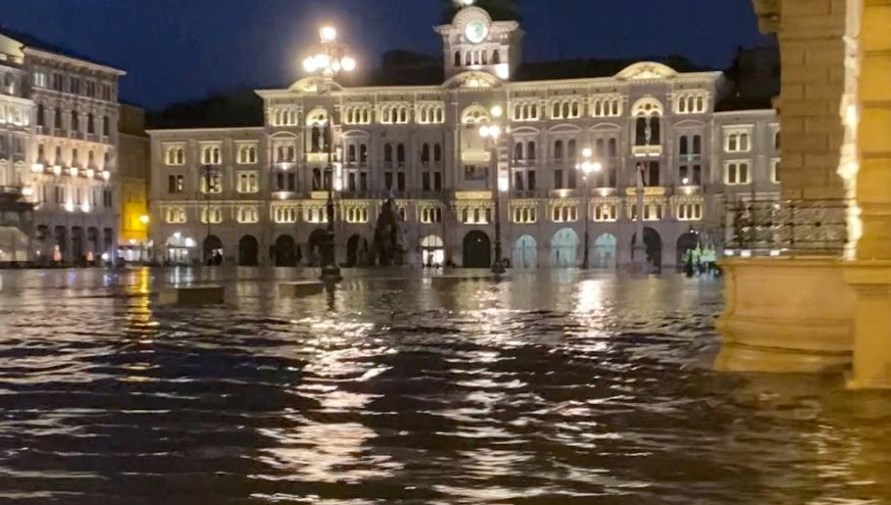 italyanin kuzeyi sular altinda kaldi 1 kisi kayip bJmw3IMj