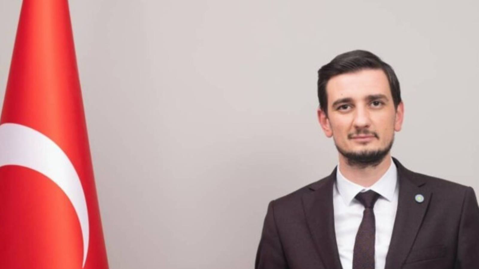 iyi parti sakarya il baskani ucak ve 6 ilce baskani istifa etti VIlVaLxm