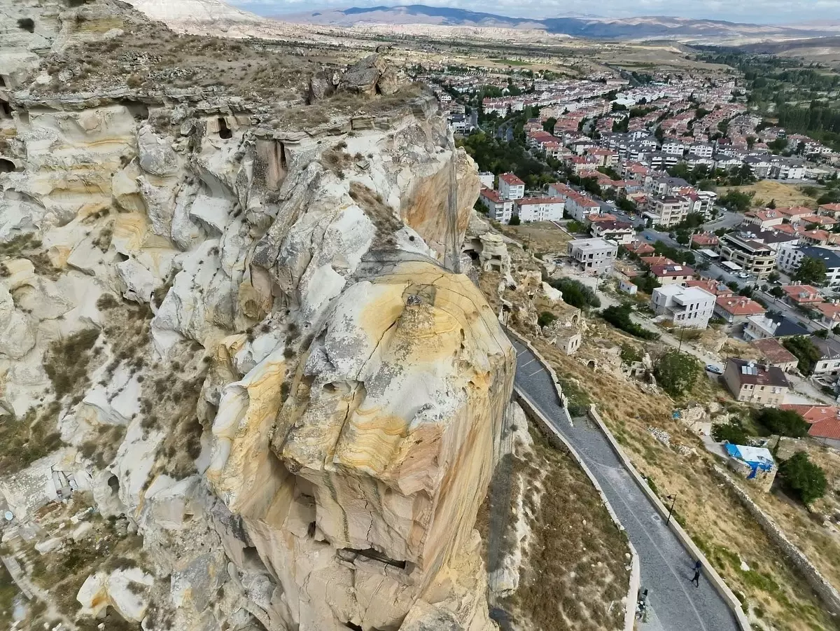 kapadokyada kaya dusmesi 3 ev tahliye edildi 7WMaYtes