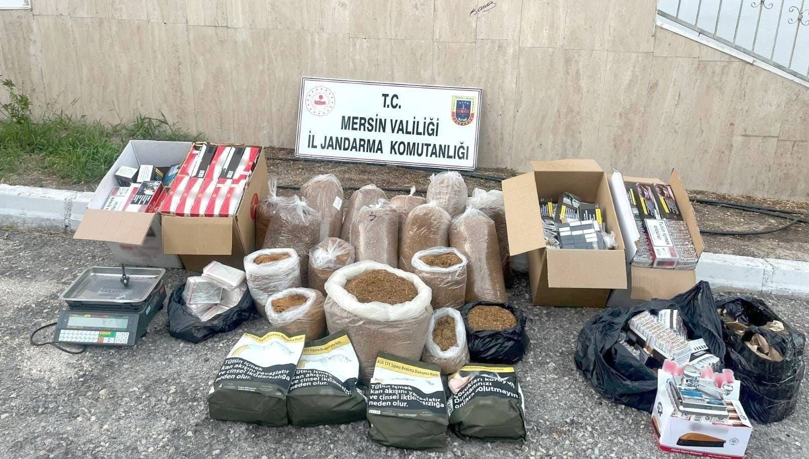 mersinde kacak sigara ticareti yapan supheli yakalandi KHYv7SrO