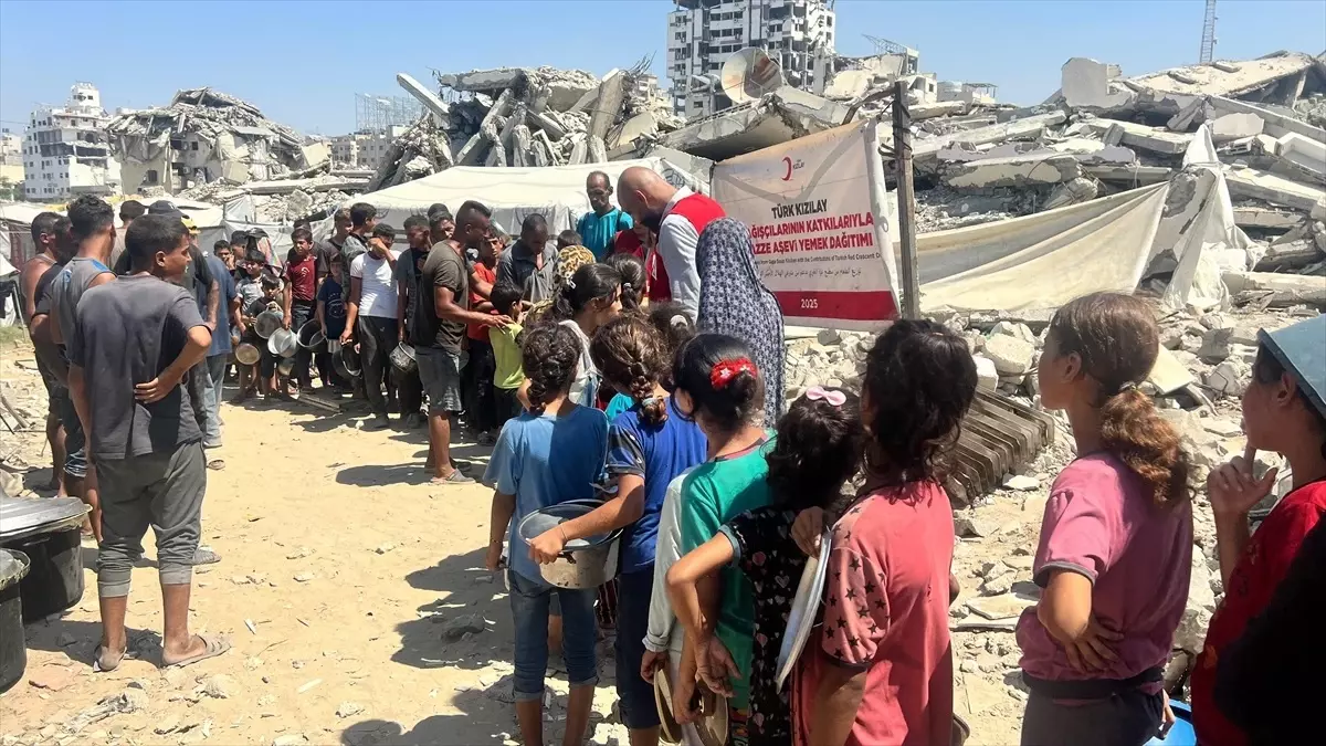 turk kizilay gazzeye destek gonderiyor eMWS7CLi