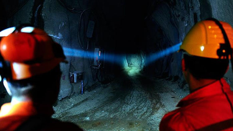 avustralyada madende patlama 2 olu 1MtO42NC.jpg