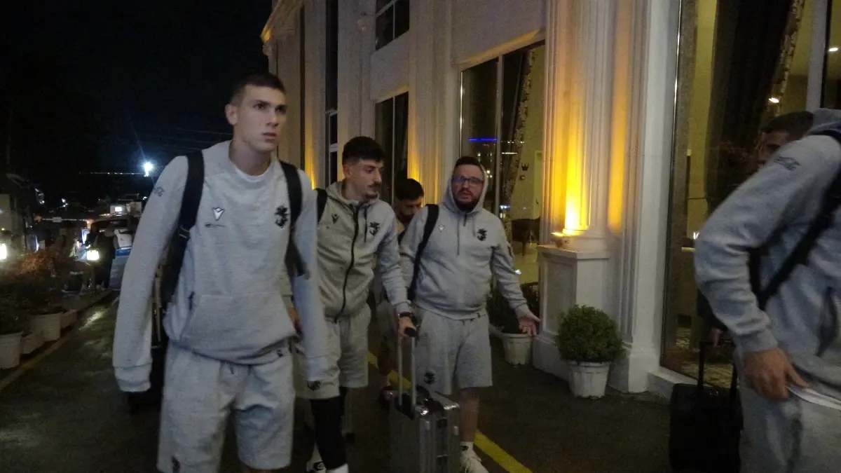 gurcistan turkiye ile maca hazirlanmak icin kocaeliye geldi C5SYIsMp.jpg