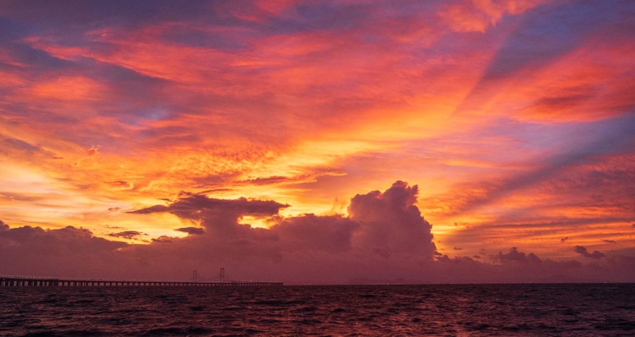 ulke alarma gecti tum ucuslar iptal edildi okul ve is yerleri kapatildi 8C6JQE68