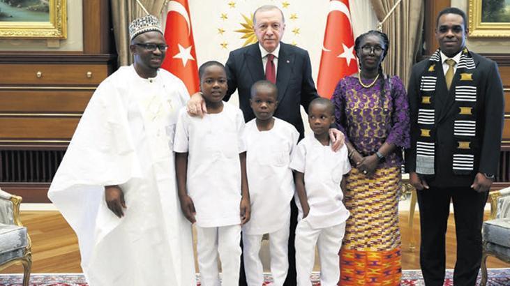 gana buyukelcisi yabanci degil universite egitimini turkiyede almis u5Dbkk5W.jpg