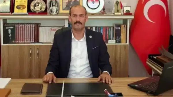 polise saldirdigi iddia edilen mhp kas ilce baskani cemil kolak gorevden alindi CuQ9Qd28.jpg