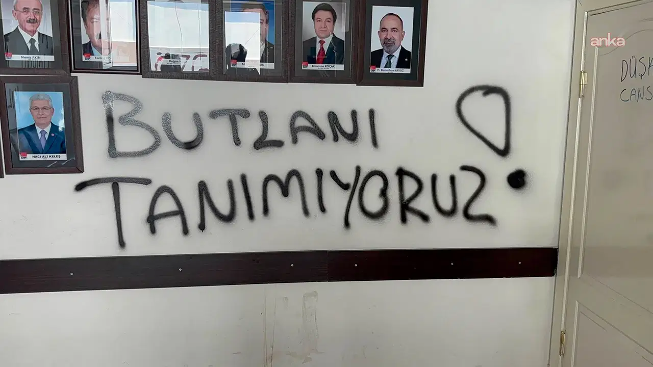 Chp aksaray il baskanligina atamaya tepki gosteren partililer nobet baslatti 6npYWG9y