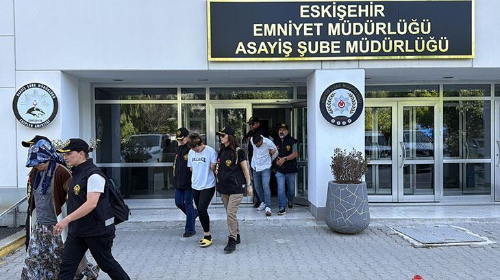 Eskisehirde 1i polis 11 kisinin yaralandigi kavga 18 zanlidan 5i tutuklandi SC4Xjgqs